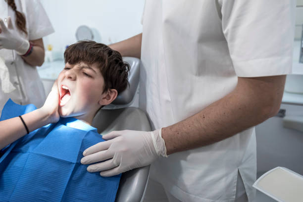 Best Orthodontic Emergency Dentist in Tice, FL